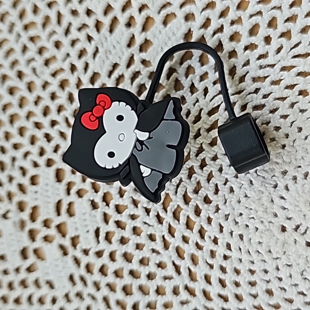 Hello, kitty silicone straw cover vampire with a redfoe